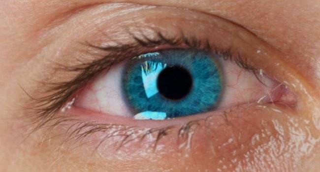 Причини та лікування очей, що сльозяться