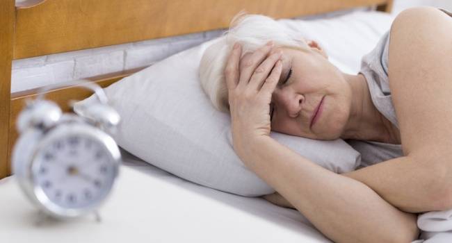 Як заснути при хронічних болях