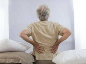 8 способов уменьшить возрастные боли в спине