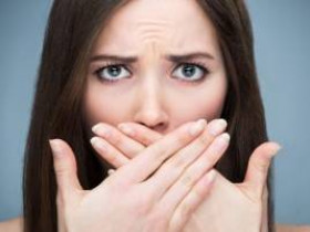 Что вызывает неприятный запах изо рта, как его устранить