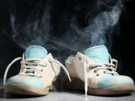 Что сделать, чтобы обувь не пахла