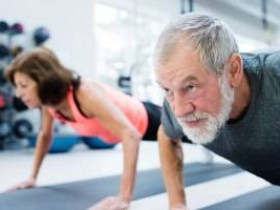 Лучшие тренировки для замедления последствий старения