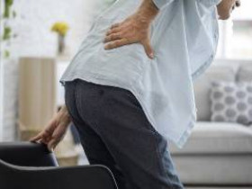 5 домашних способов уменьшить боли в спине