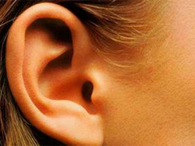 4 домашних средства для удаления серы в ушах