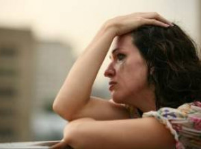 5 вещей, которые могут вызвать приступы плача