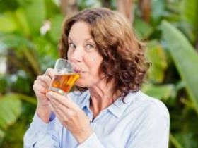 5 витаминов и минералов, которые должны принимать женщины старше 50 лет
