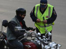 Мотоциклистов начнут штрафовать за опасную езду