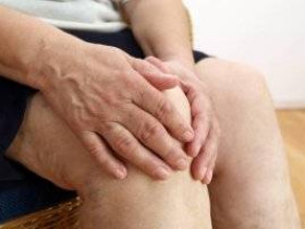 Распространенные причины боли в колене у пожилых людей