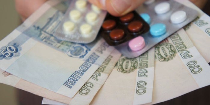 Лекарственные препараты и деньги