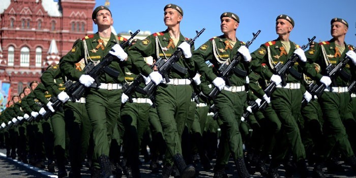 Военнослужащие РФ на параде