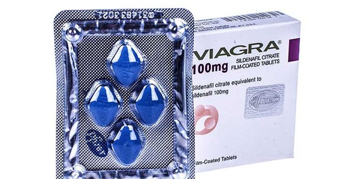 Таблетки Виагра в упаковке