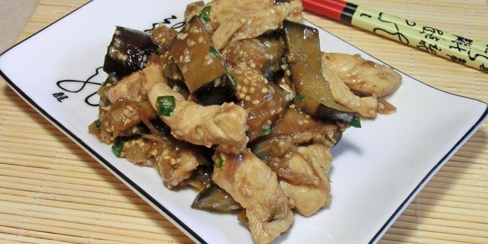 Куриное мясо с баклажанами по-китайски
