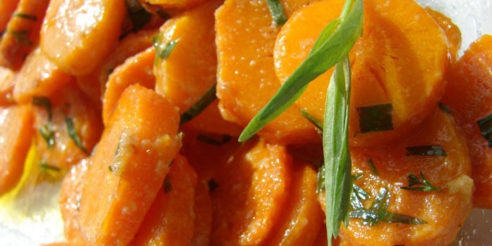 Готовая тушеная морковь 